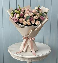 Букет цветов из:  Розы и Лизиантусы в Витязево