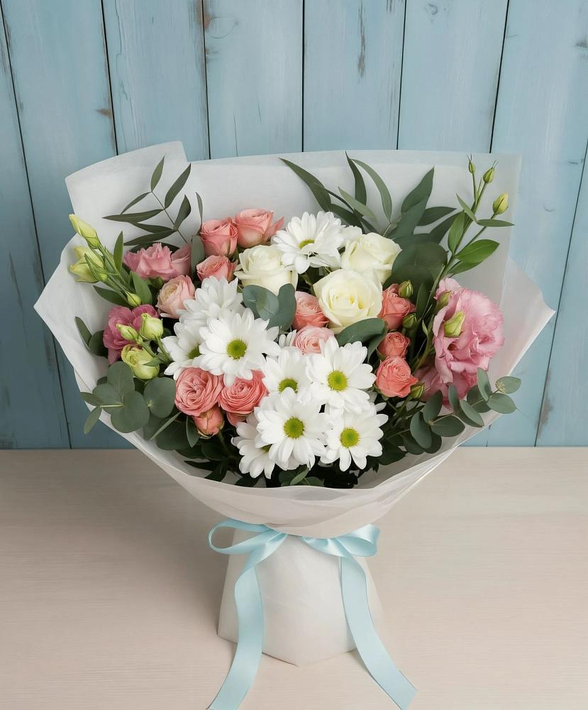 Букет цветов из: Розы, Лизиантусы и Хризантемы в Витязево