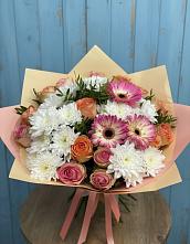 Букет цветов из:  Розы, Герберы и Хризантемы в Витязево