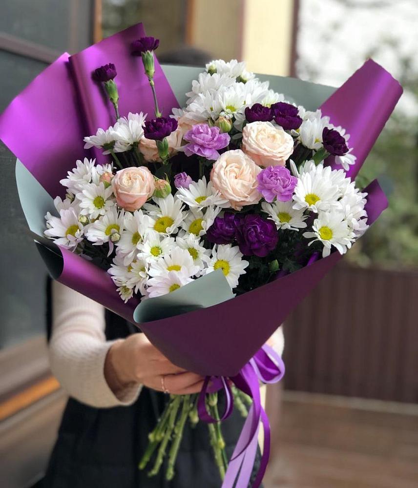 Букет цветов из: Хризантемы, Гвоздики и Розы в Витязево