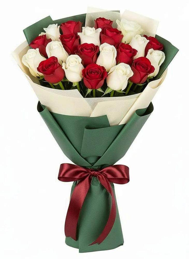 Букет Микс из красных и белых роз в Витязево