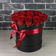 Цветочная композиция из Розы в шляпной коробке #REPLACE_PRED# Витязево