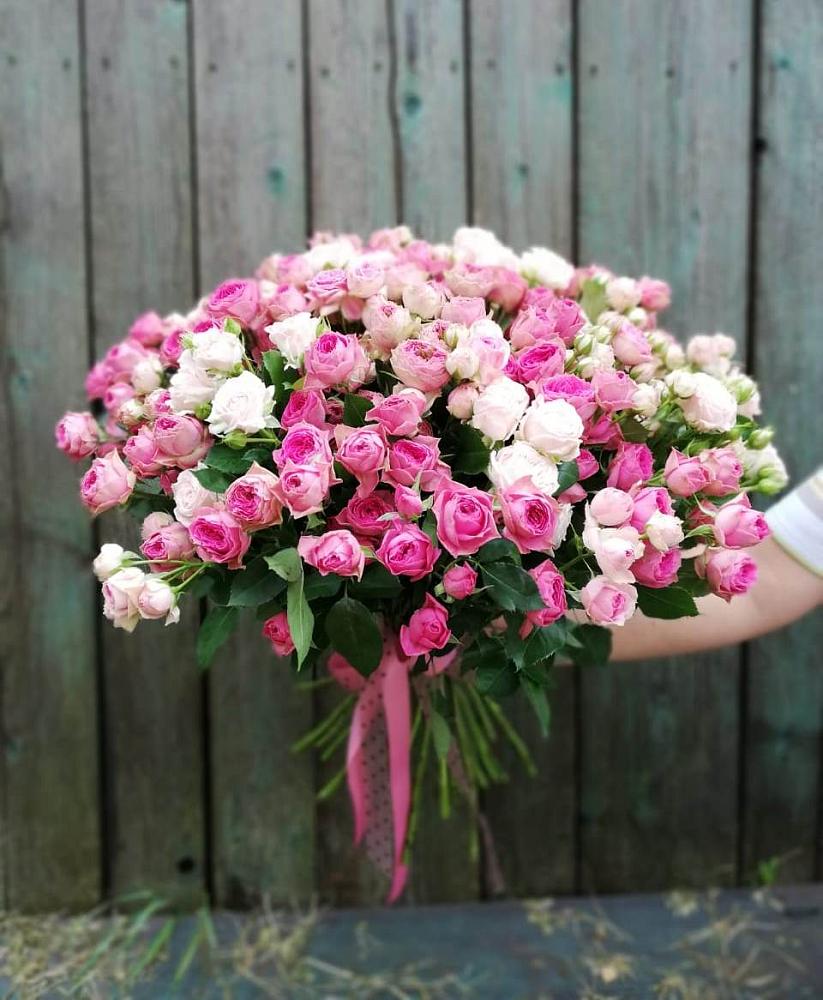 Букет Розовые кустовые розы Натали и Лав Лидия в Витязево