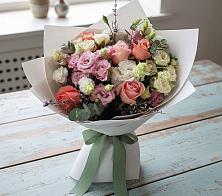 Букет цветов из:  Розы, Лизиантусы и Гвоздики в Витязево